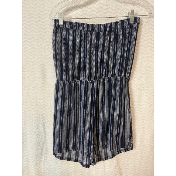 BN #4 NWT strapless Rue 21 romper, size M - Picture 2 of 6